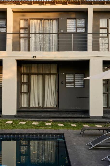 Appartement Lux 5min To Sandton 17 Johannesburg