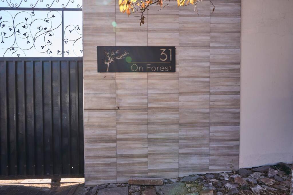 Lux 5min To Sandton 17 Johannesburg
