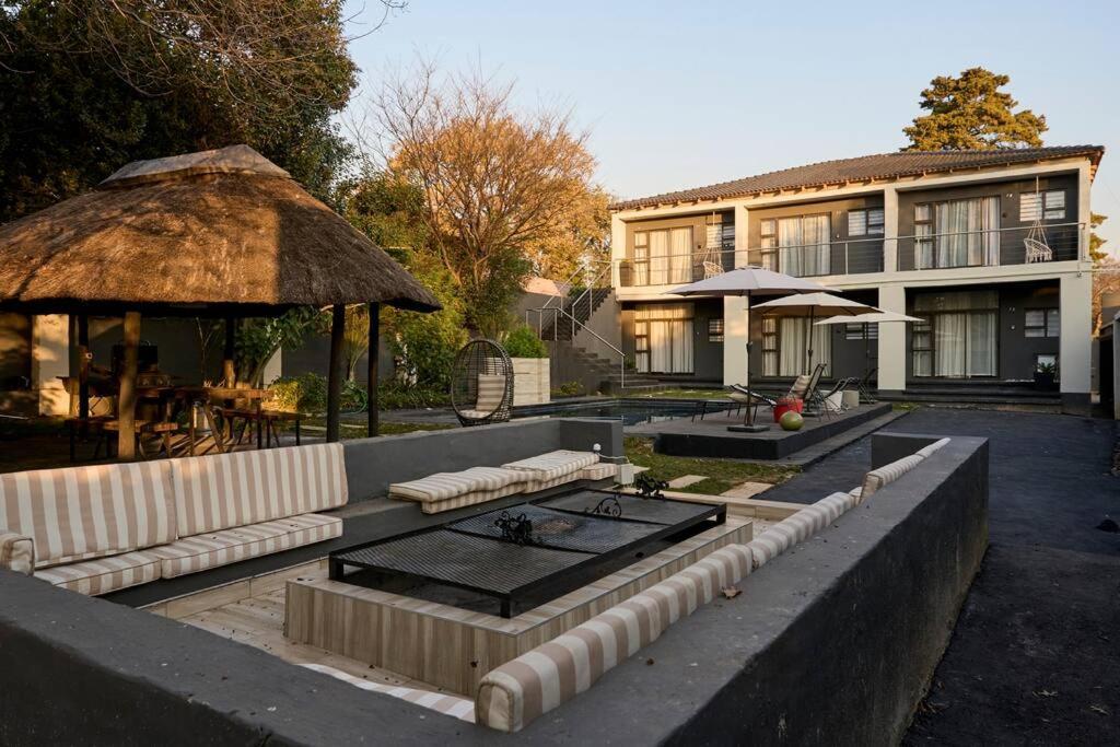 Lux 5min To Sandton 17 Johannesburg
